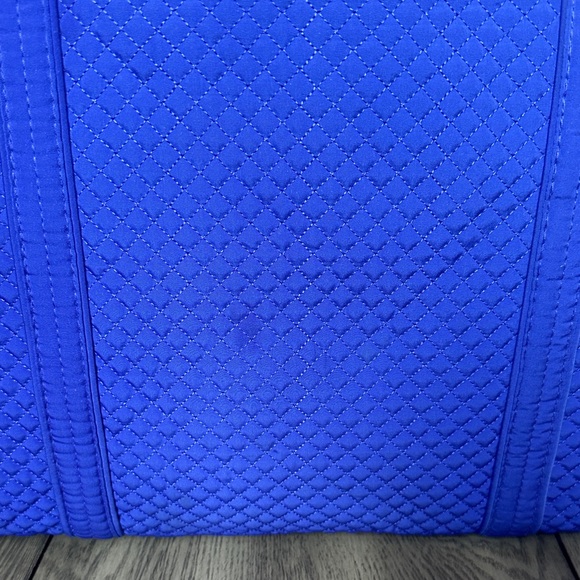 Vera Bradley Midnight Blue Large Textured Quilted Shoulder Handbag Travel Tote - Picture 4 of 16